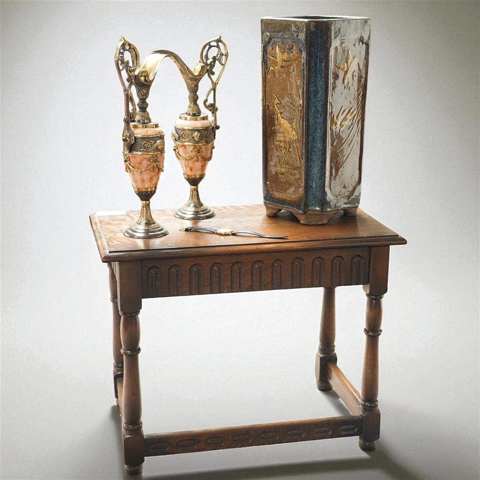 Affordable Antiques & Collectors on 28/08/2025