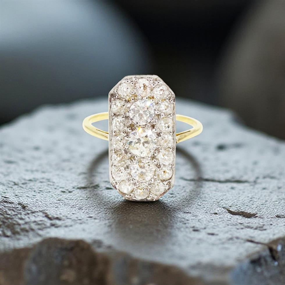 Jewellery & Watches on 09/10/2025