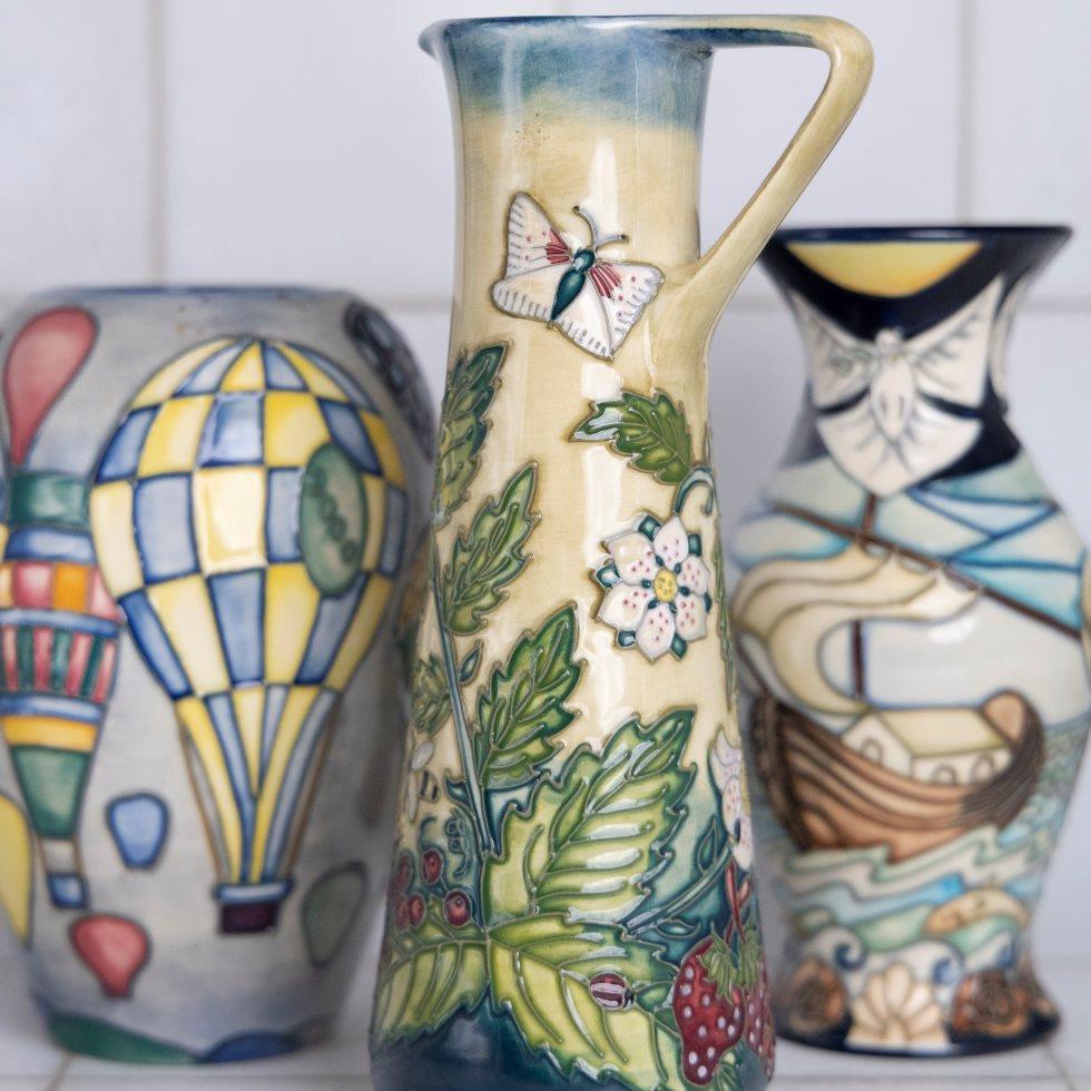 Antiques & Decorative Objects on 10/10/2025