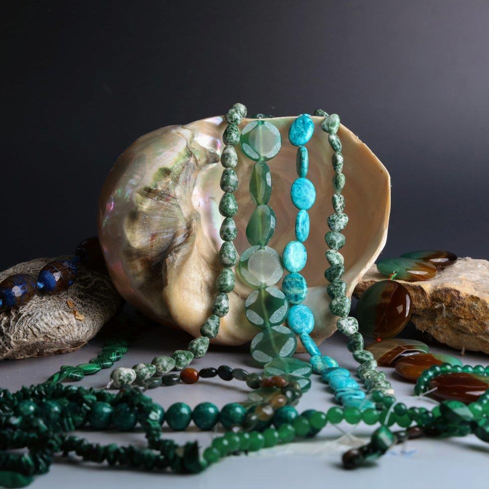 Affordable Antiques: Collectors, Pictures & Jewellery on 27/03/2026