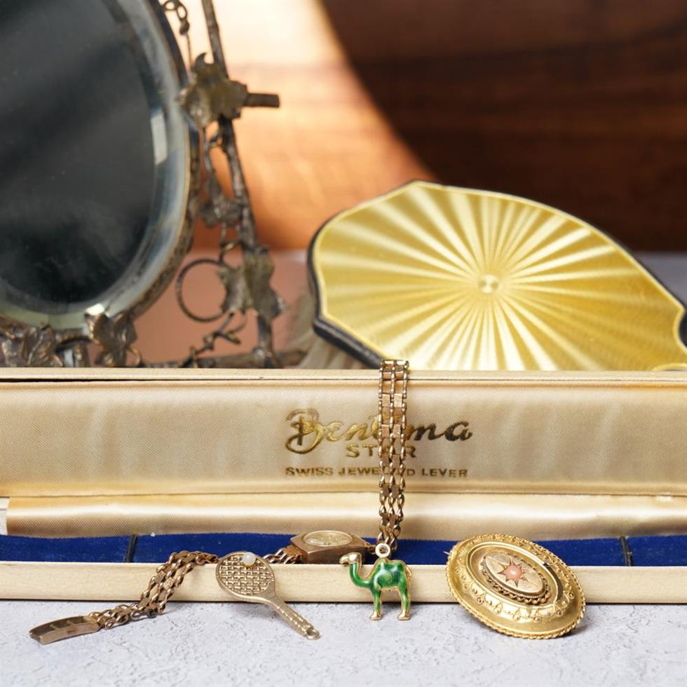 Affordable Antiques: Collectors, Pictures & Jewellery on 10/04/2026