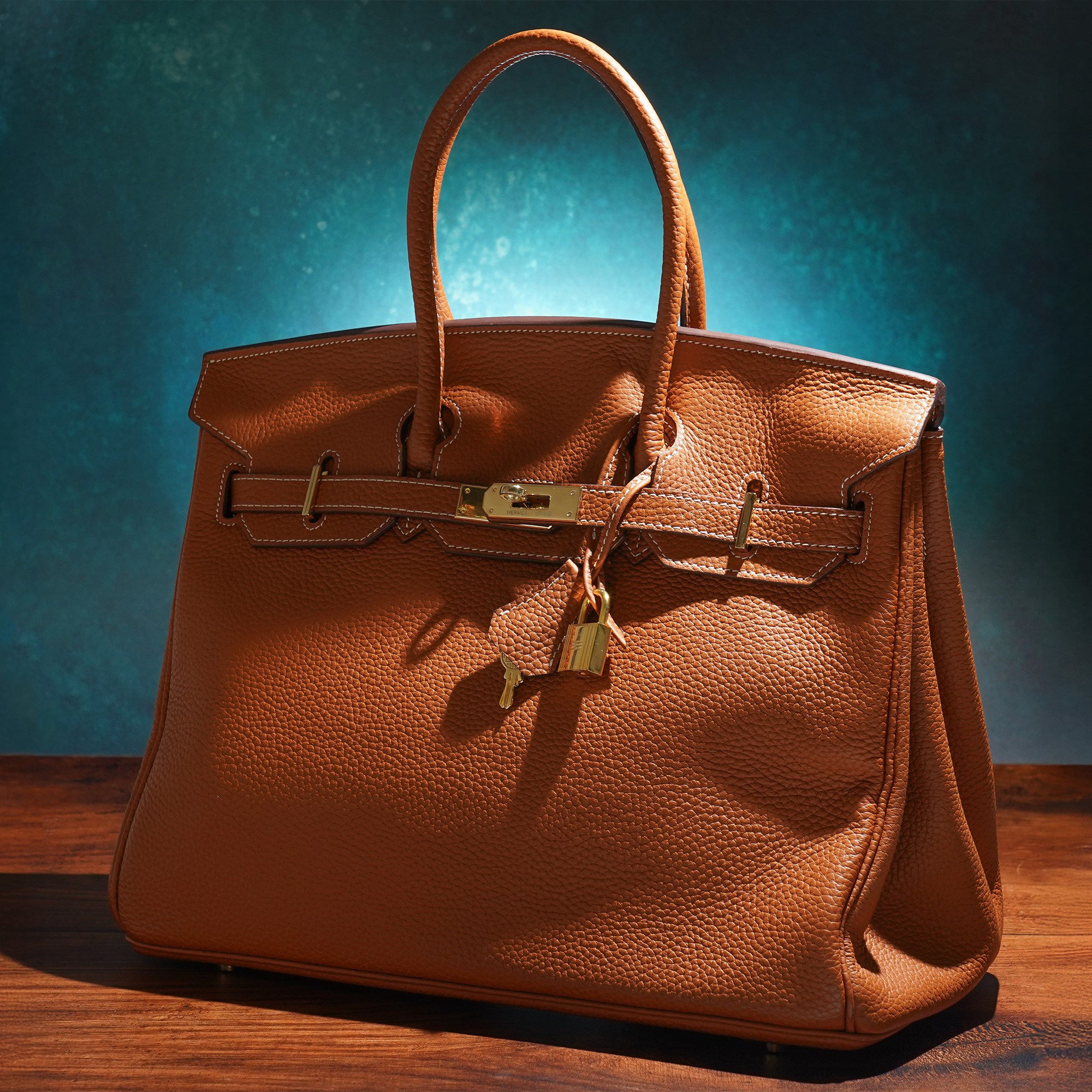 Luxury Accessories on 23/10/2026