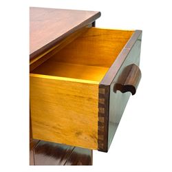 Early 20th century walnut chest, fitted with four short and four long drawers, on recessed plinth base