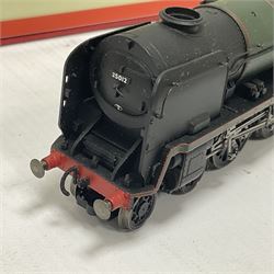 Hornby ‘00’ gauge - Merchant Navy Class 4-6-2 ‘United States Lines’ locomotive no.35012 in BR green, in original box from a set; Class A3 4-6-2 ‘Prince Palatine’ locomotive no.65002 in BR blue; Patriot Class 5XP 4-6-0 ‘Duke of Sutherland’ locomotive no.5541 in LMS maroon; King Arthur Class 4-6-0 ‘Sir Ector de Maris’ locomotive no.30794 in SR green; unboxed (4) 