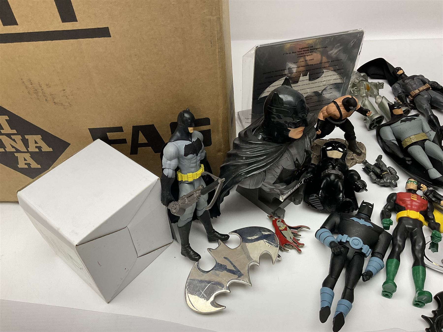 Large group of predominantly DC Batman and Justice League boxed and loose toys and collectables, in two boxes