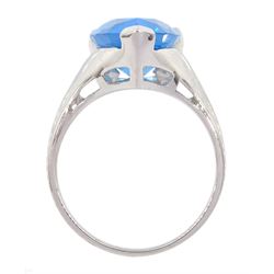 9ct white gold single stone pear cut blue topaz ring, hallmarked, topaz approx 6.50 carat