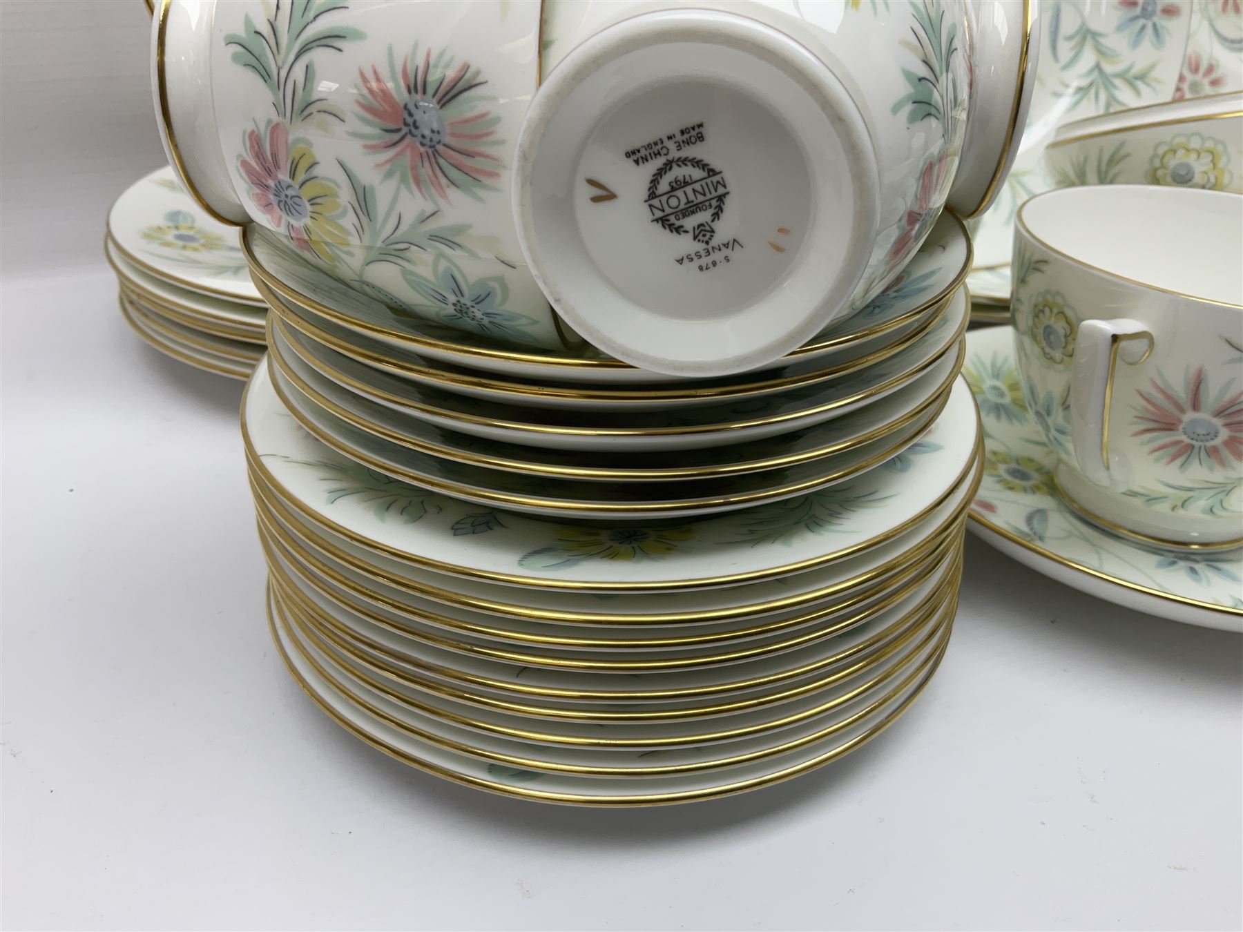 Minton Vanessa pattern part tea service, to include fifteen cups and saucers, open sucrier, milk jug, eighteen dessert plates, twelve side plates etc (70)