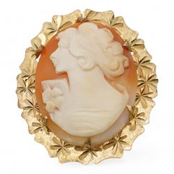 Gold cameo brooch, gate bracelet and chain, all 9ct, 15ct gold and platinum bar brooch and a gold-plated heart locket pendant