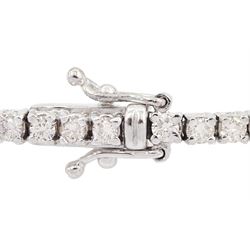 18ct white gold round brilliant cut diamond bracelet, stamped 750, total diamond weight approx 2.00 carat