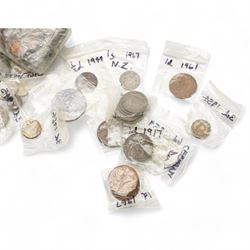 Quantity of mostly Great British coinage, including commemorative crowns, pennies, sixpences, halfcrowns and other pre-decimal coinage, old style fifty pence coins, small number of banknotes with The States of Guernsey one pound etc