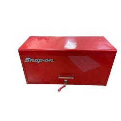 Snap-on tool box, with key, H30cm, L61cm 