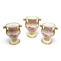 Early 19th century Spode vase and garniture, each decorated in the Japan pattern no. 868, ...