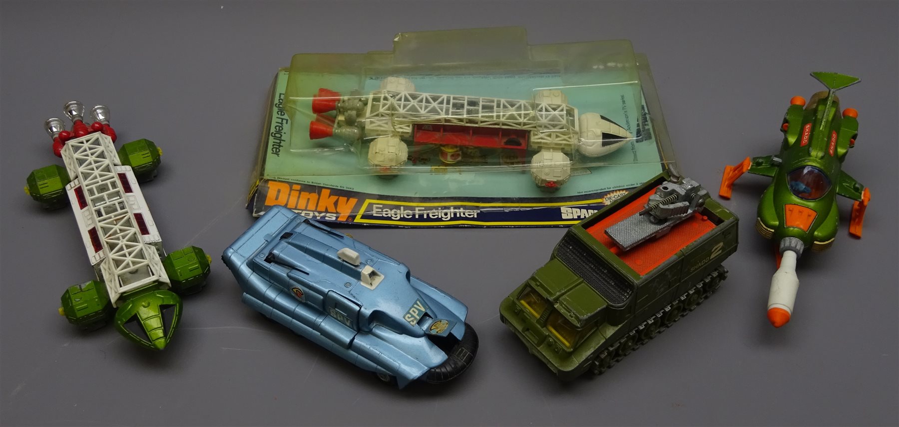 Dinky Five Tv And Film Related Die Cast Models Comprising Ufo Tv Series Shado 2 Mobile