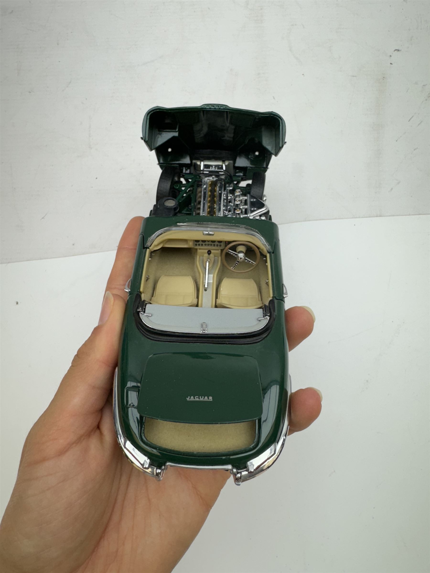 Two Franklin Mint 1:24 scale Die-casts, comprising 1961 Jaguar E-Type and model 1957 Mercedes-Benz