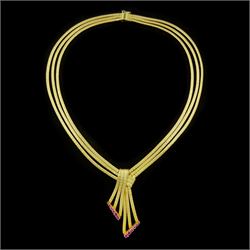 18ct gold three strand omega link chain necklace, with gradating ruby knot pendant, stamped 750