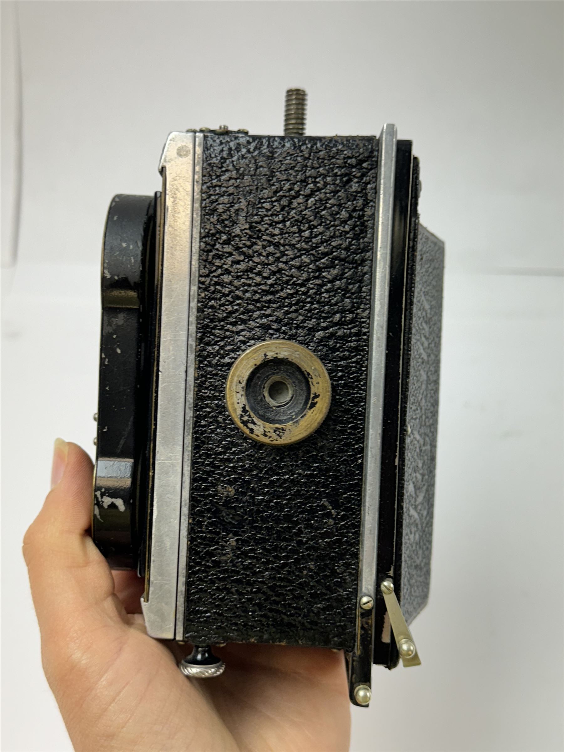 Early 20th century Rietzschel Kosmo-Clack stereo camera, with Rietzschel Doppel Anastigmat F:6.8 F=65mm lenses, serial nos. 91128 / 91127