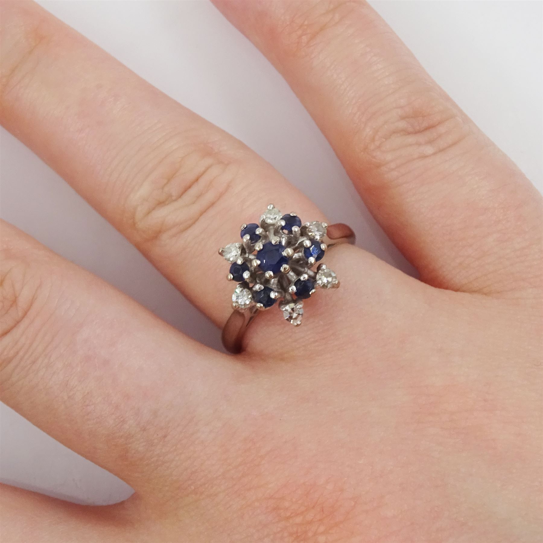 18ct white gold sapphire and single cut diamond cluster ring, stamped