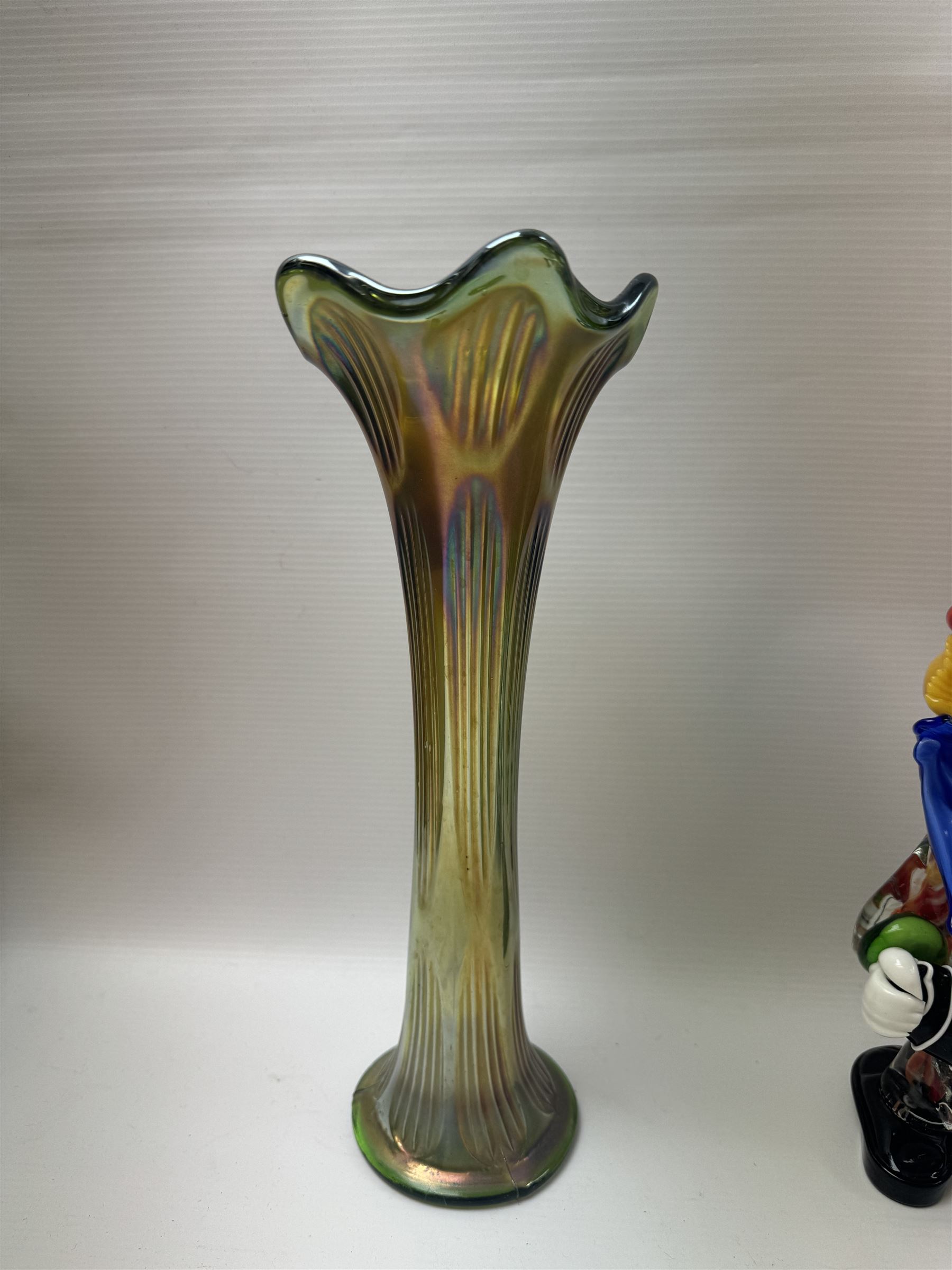 Collection of Murano glass and similar, including baskets, vases and similar 