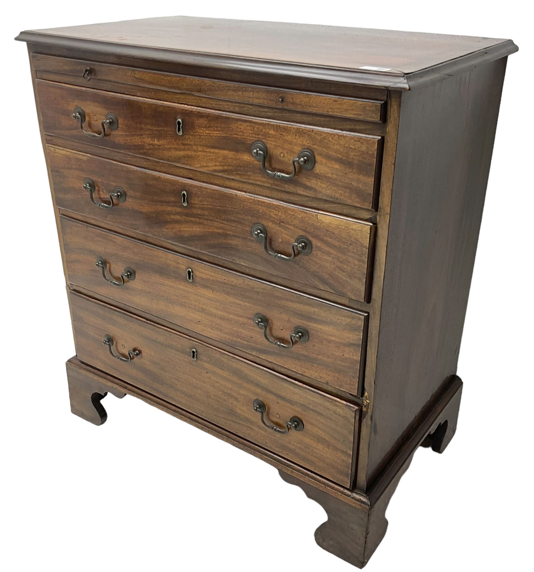 George III mahogany bachelor's chest, moulded rectangular top over slide and four graduating drawers, on bracket feet