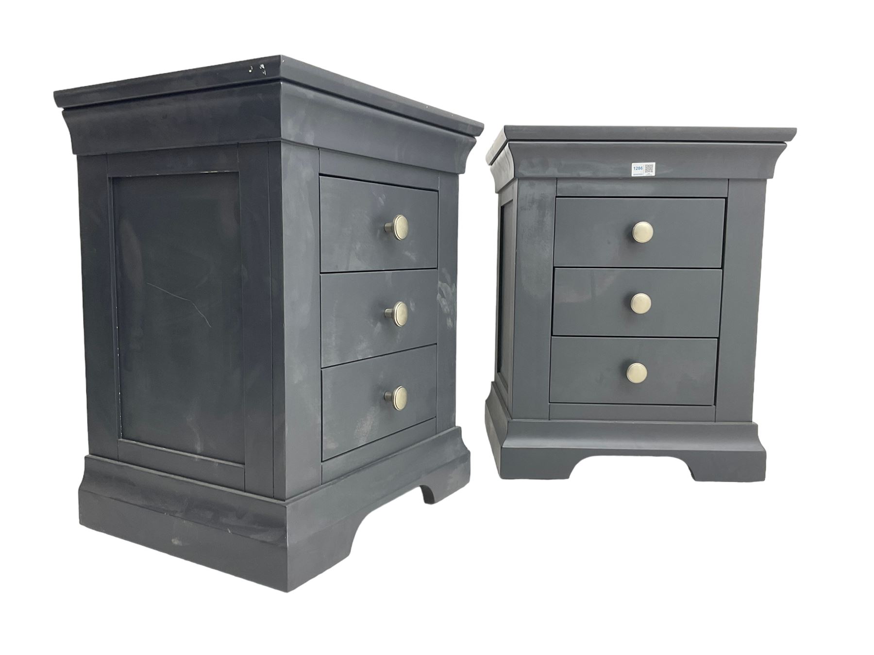 Cotswold - pair of anthracite grey painted three bedside chests, fitted with three drawers