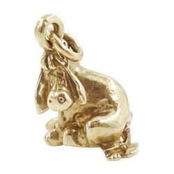 9ct gold Eeyore pendant