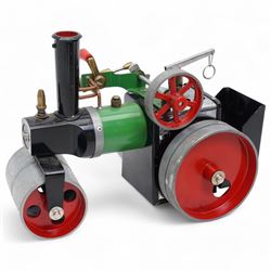 Mamod SR1a Steam Roller, in black, red and green finish, boxed