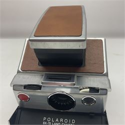 Polaroid SX-70 Land camera, with original packaging, together with Kodak pocket Instamatic 300, in original case  