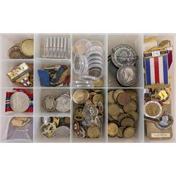 Coins, medals and miscellanea, including WWI War Medal, Masonic type jewels, various badges etc