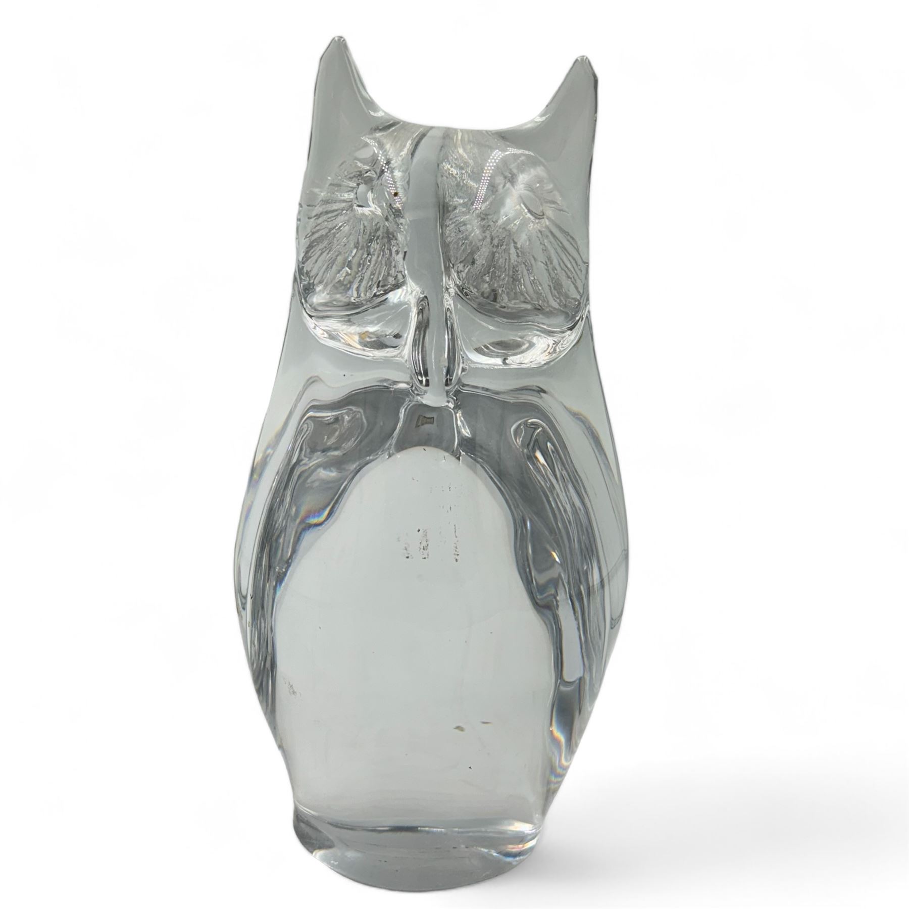 Daum crystal model of an Owl, signed H23cm 