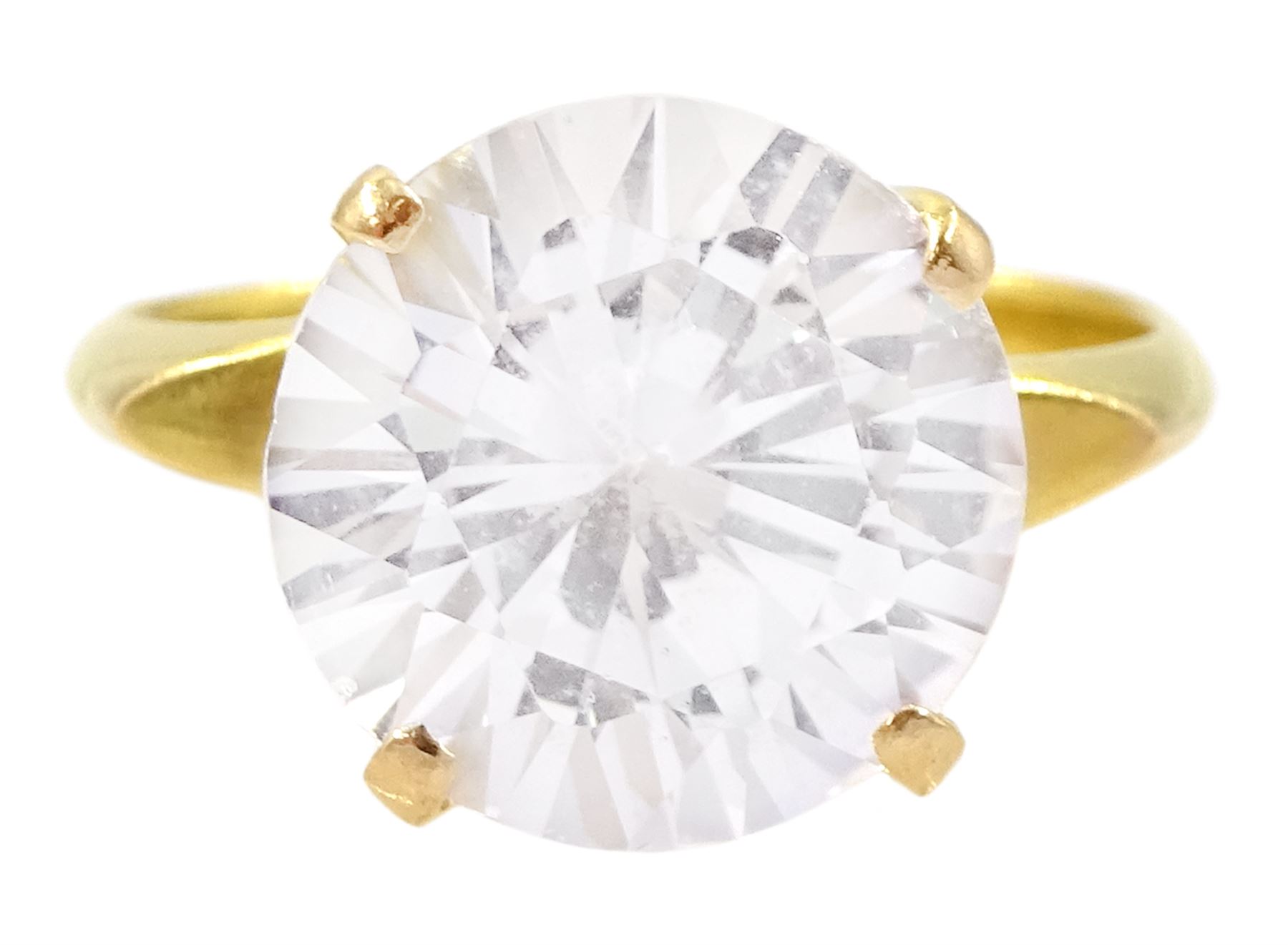 22ct gold round clear stone set ring