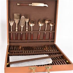 Wooden cased six place Thai gilt metal canteen of cutlery, together with additional matching flatware 