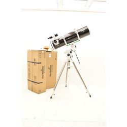 Sky Watcher 200P Newtonian 10” reflector telescope, NEQ3 tripod with counter weights, equatorial mount and finder scope, with a basic 1.25” smartphone adapter and accessories including a Super 10 long eye relief , Celestron 10mm lens, 2 x 1. Barlow lens and super 25 wide angle long eye relief lens. With assembly instruction manual and astronomical telescope user guide.