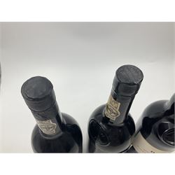 Four bottles Dow's port, comprising, 1975, 1979, Master Blend, and 2001 Quinta Do Bomfim, various contents and proof (4) 