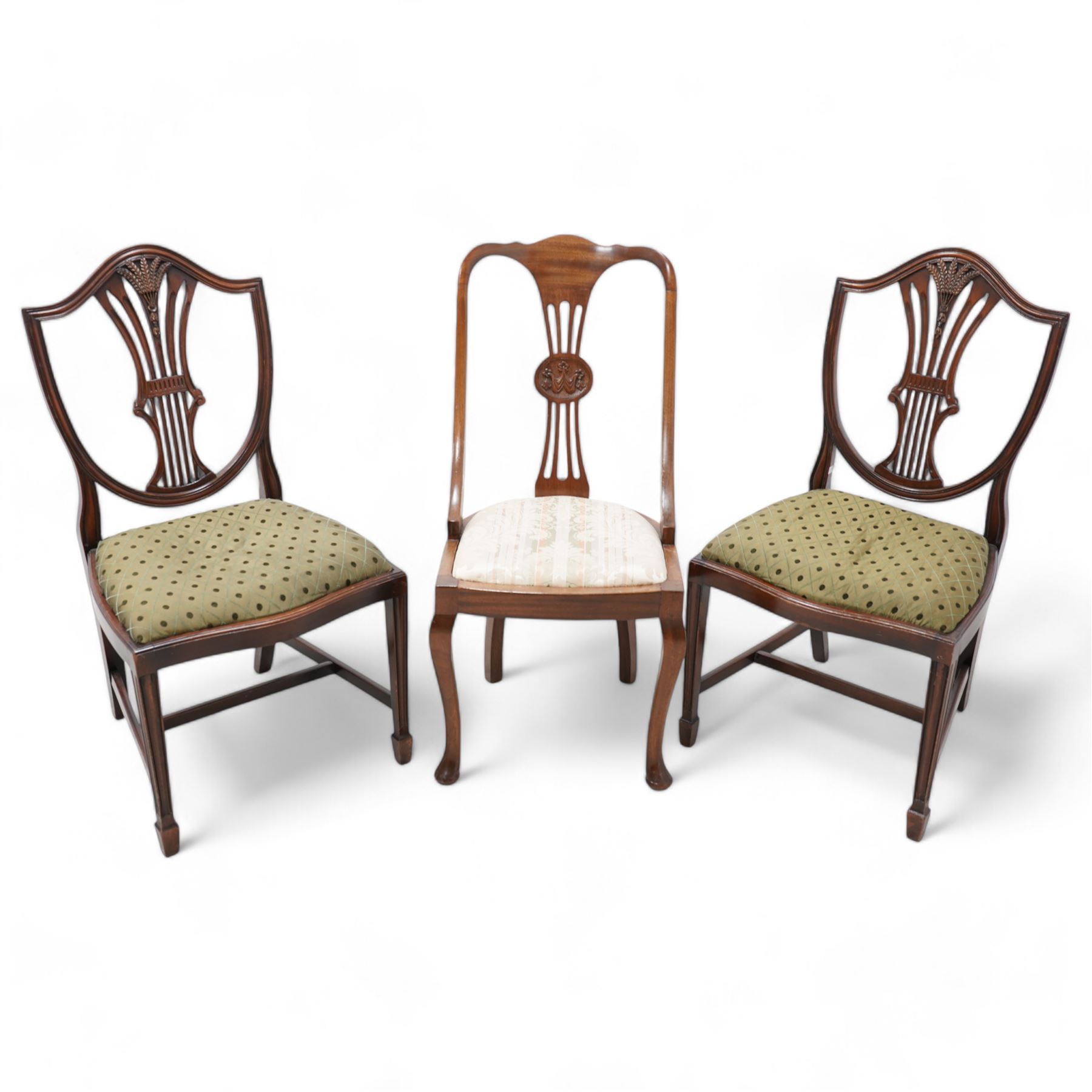 Pair of Hepplewhite design dining chairs; early 20th century mahogany side chair (3)