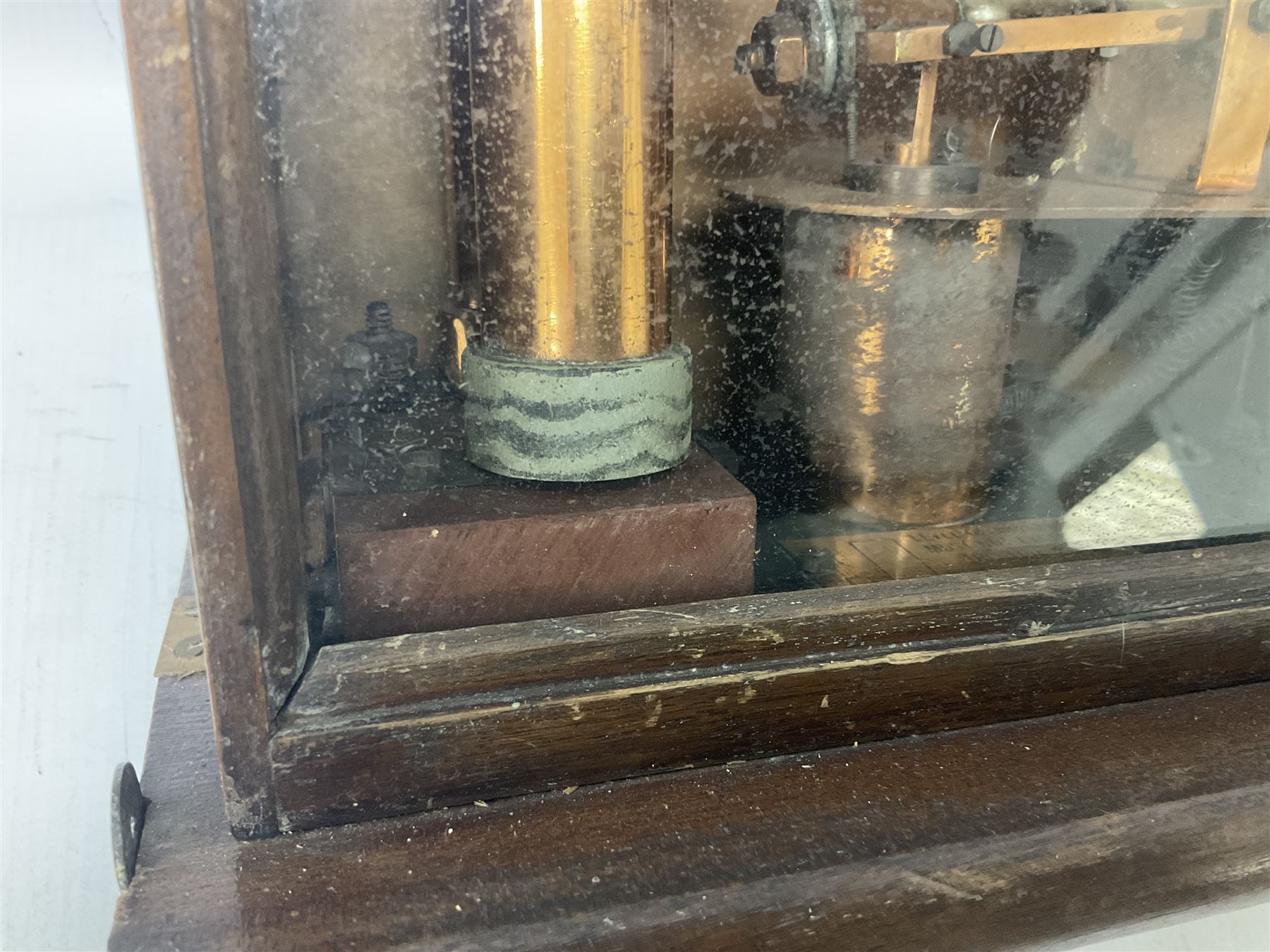 Early 20th century Automatic Temperature Control System, the polished copper body supporting a tube of liquid mercury, patent no 5311 dated 1912, attributed to John Grundy, within wooden box with glazed front panel, box H18.5cm