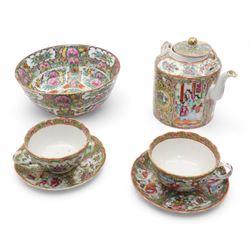 19th/ early 20th century Chinese Canton famille rose porcelain teapot with swing handle, p...