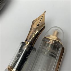 Cross sterling silver fountain pen, having fluted barrel and cap, stamped 