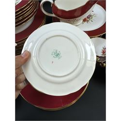 Hammersley tea and dinner service, including twelve dinner plates, twelve teacups, two sauce boats, two covered dishes etc  