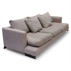 Camerich - 'Lazy Time' grande three-seat sofa, in neutral loose cover, on angular feet 