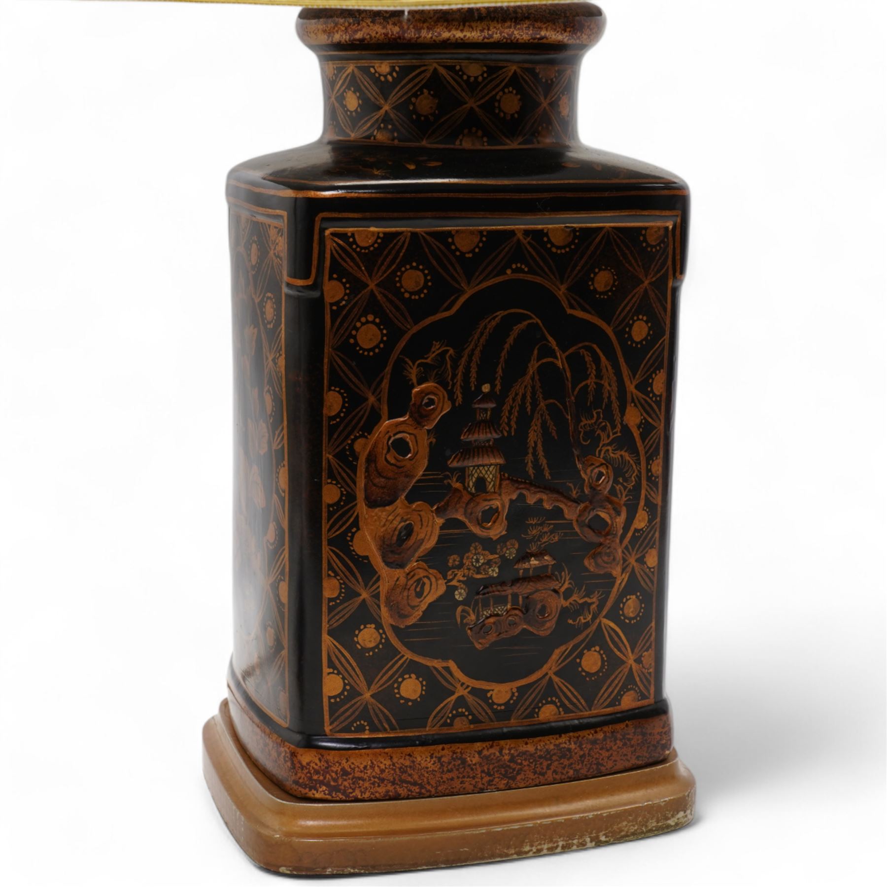 Two oriental ceramic table lamps, with gilt decoration on a black ground, max H75cm including shade (2)