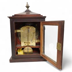 John Grant (II) Fleet Street, LONDON-Regency mahogany and gilt brass mounted 8-day striking table clock c1820, sides with cornucopia loop handles above fishscale sound frets and a glazed rear door, 8