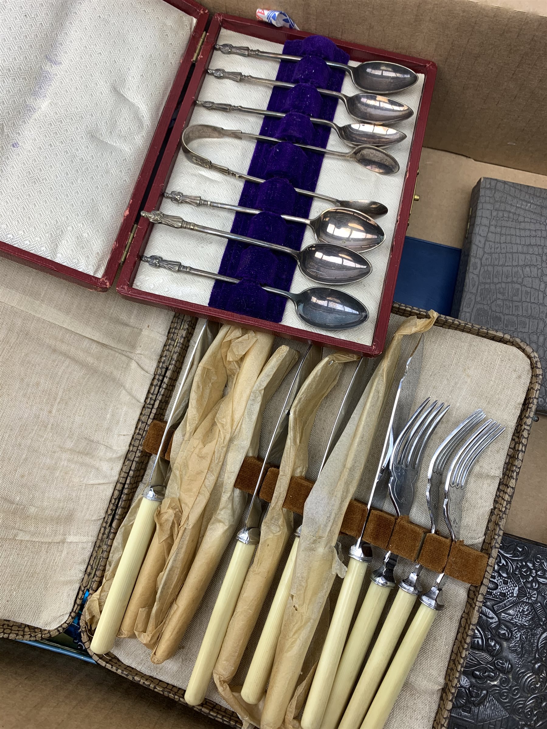 Carnival glass, cased silver-plated coffee spoons, apostle spoons and sugar tongs, glass animals, coins, trade cards, pin badges etc, in one box