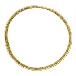 Middle Eastern gold bangle with filigree decoration