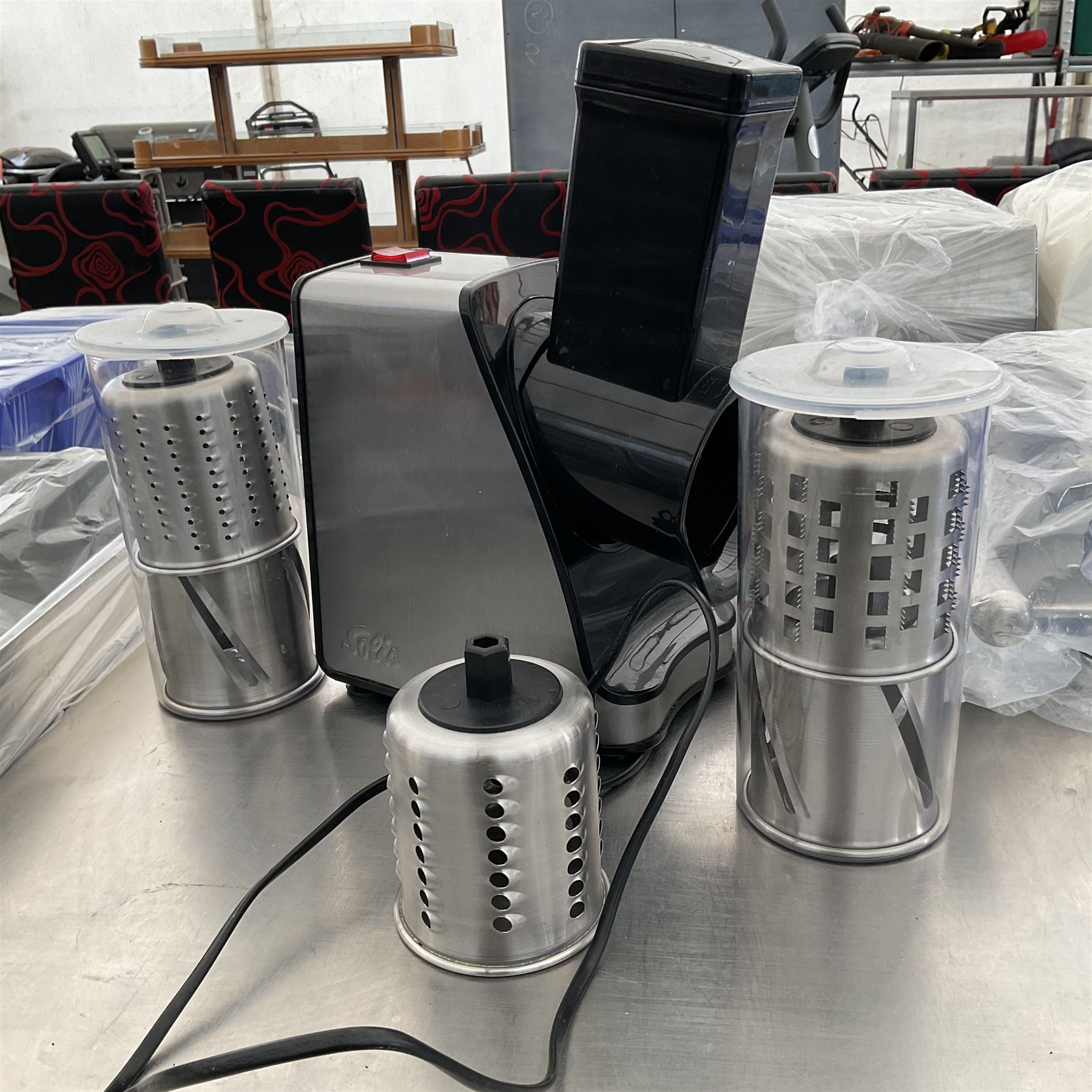 Solis electric cheese grater - THIS LOT IS TO BE COLLECTED BY APPOINTMENT FROM DUGGLEBY STORAGE, GREAT HILL, EASTFIELD, SCARBOROUGH, YO11 3TX