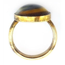  Heavy 9ct gold shell set ring hallmarked and stamped PS  