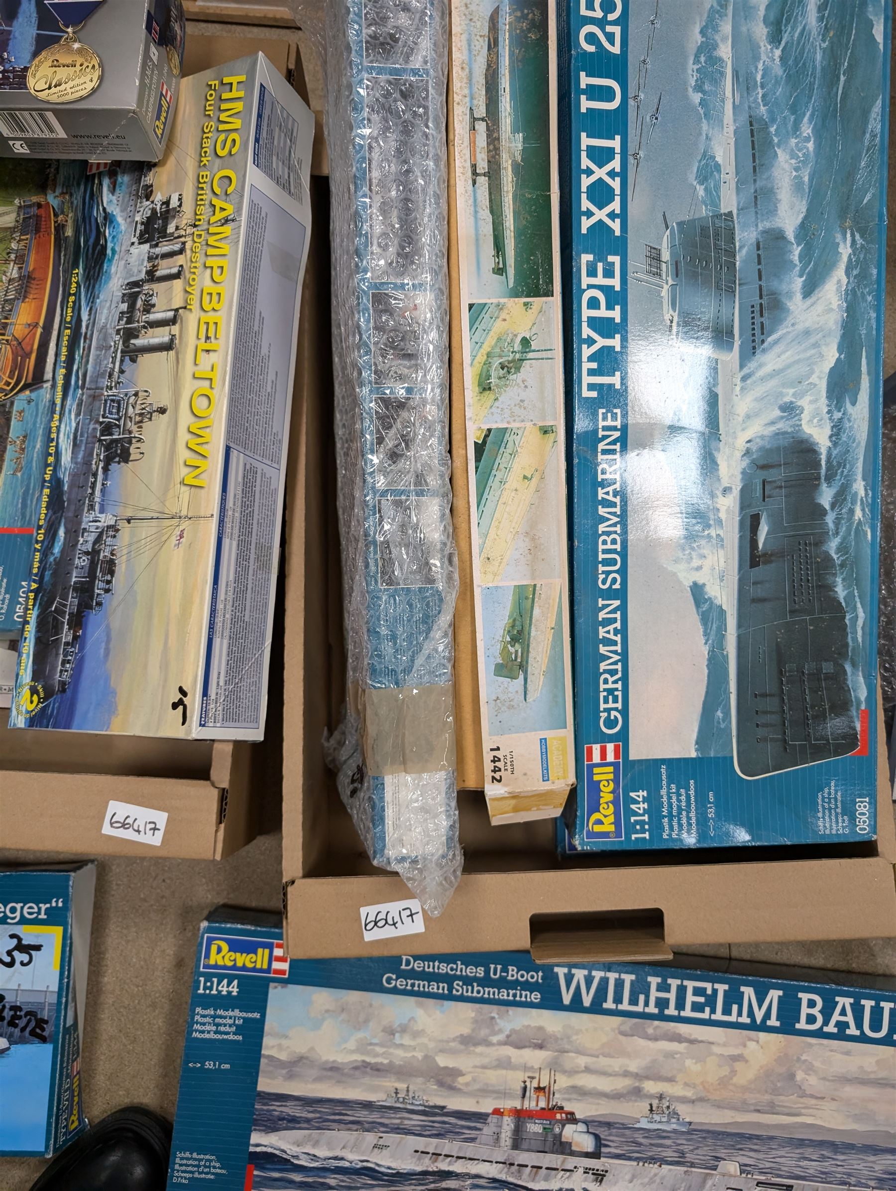 Large collection of model building kits, predominantly Revell examples, including USS Bon Homme Richard, German Submarine Type XXI U 2518 and German Submarine Wilhelm Bauer, all boxed 