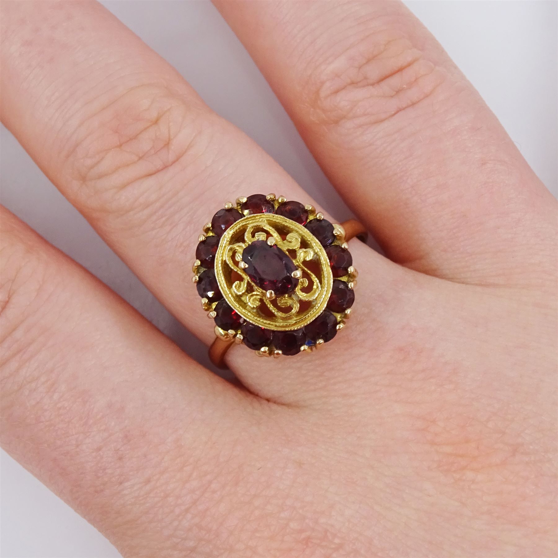 9ct gold garnet filigree cluster ring, stamped 375