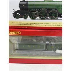 Hornby '00' gauge limited edition The Final Day R3518 LNER Class A3  Gay Crusader locomotive, no. 108, boxed