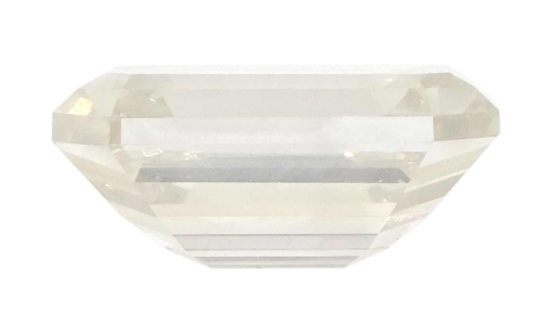 Loose emerald cut diamond stone, diamond 3.81 carat, colour L, clarity SI2, with World Gemological Institute report