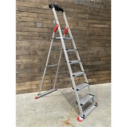 Hailo five rung step ladders